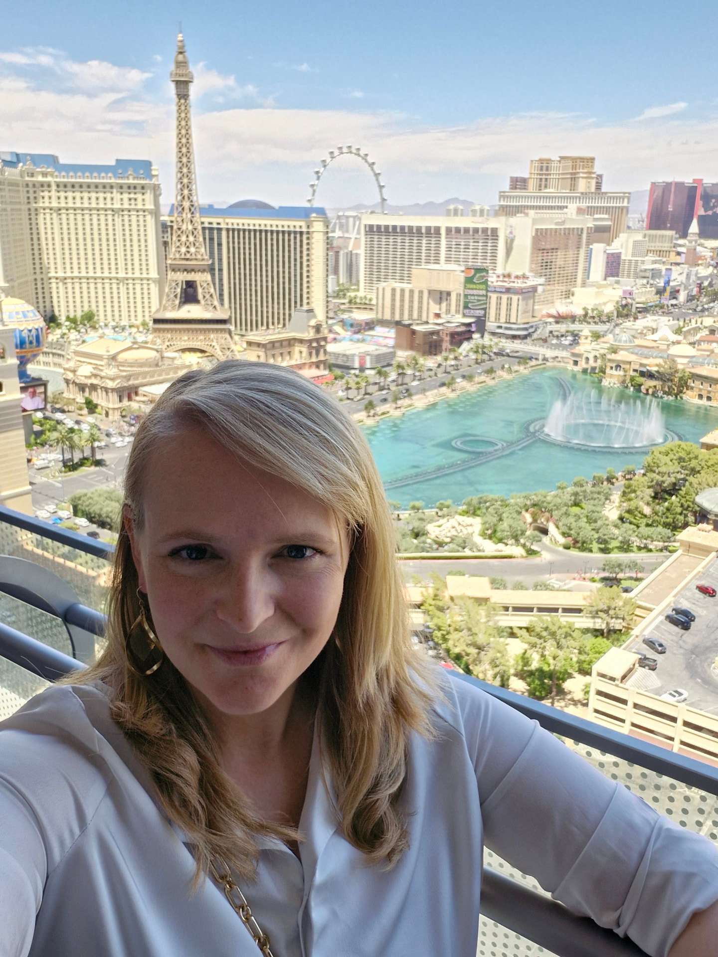 Persoonlijke ervaring vanaf een balkon van The Cosmopolitan Las Vegas met uitzicht op de Bellagio-fonteinen
